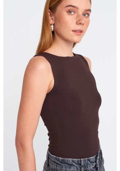 Bisiklet Yaka Kolsuz Kahve Kadın Bluz 20868-2Y5 modelleri