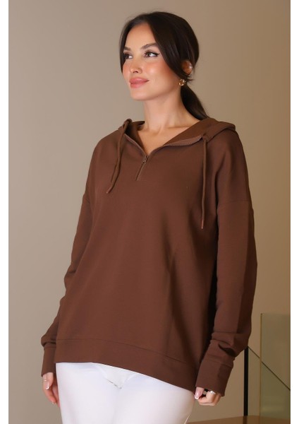 Kapüşonlu Yakası Fermuarlı Kahve Kadın Sweatshirt 2052-2K5