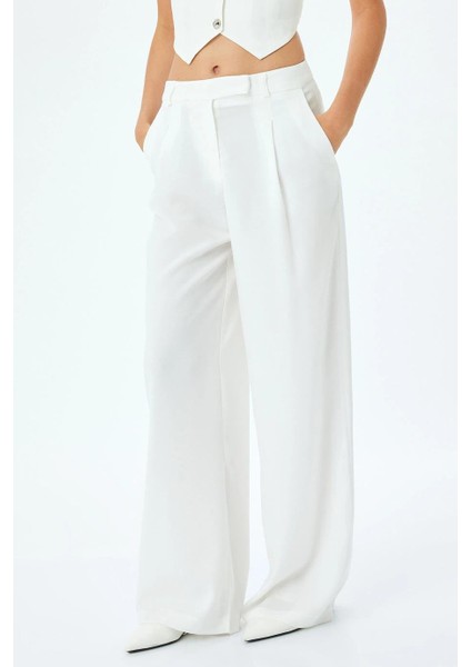 Koton Cepli Kırık Beyaz Kadın Pantolon 5SAK40088UW-2Y5 modelleri