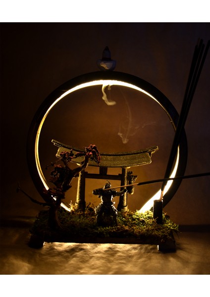 Samuray Ruhunun Tütsülüğü ve LED Gece Lambası