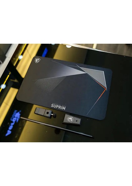 Msı Suprim Mousepad & Çelik Ekran Kartı Tutucu Standı
