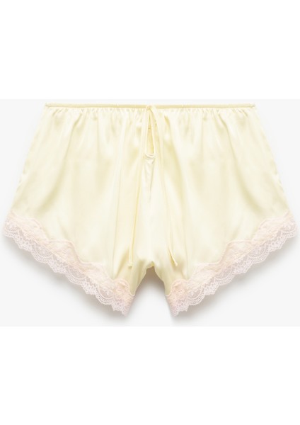 Rahat Kalıp Dantel Detaylı Mini Saten Şort Pijama Altı
