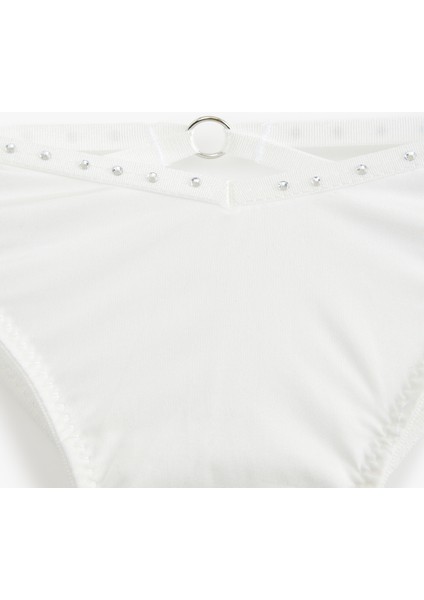 Bridal Arkası Pencere Detaylı Taş Detaylı String Külot modelleri