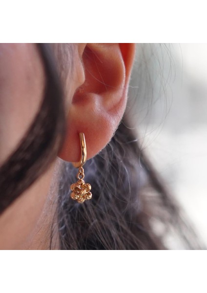 Dorika Taşlı Halka Küpe fırsatları