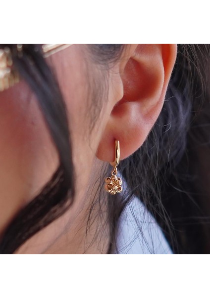 Dorika Taşlı Halka Küpe indirimleri