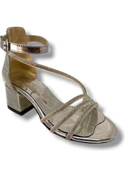 Iremsu 9001-25 Simli 3 Şerit Taşlı Kız Çocuk Sandalet 31-36