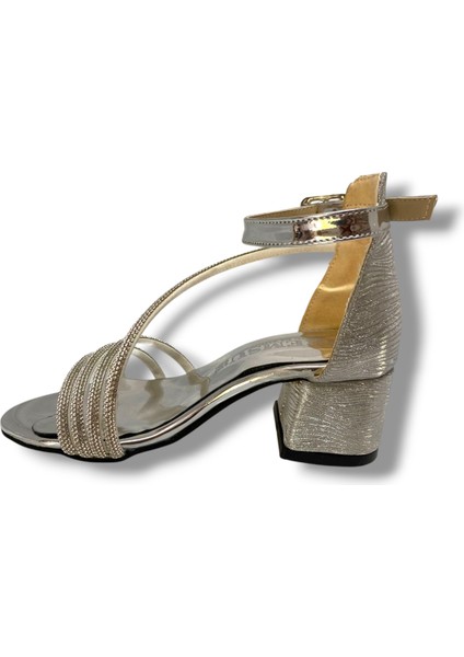 Iremsu 9001-25 Simli 3 Şerit Taşlı Kız Çocuk Sandalet 31-36 modelleri