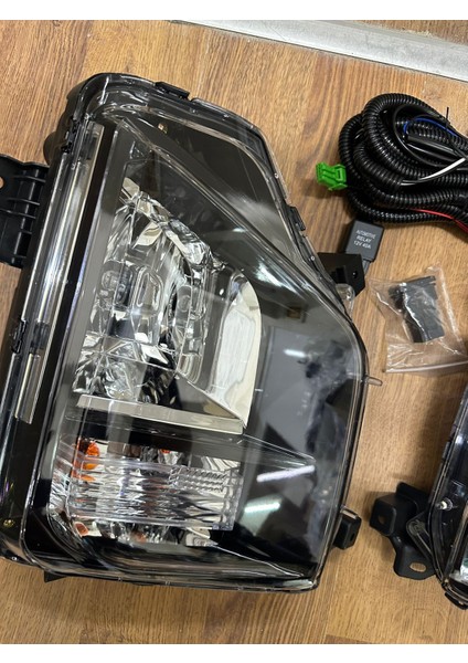 Mitsubishi L200 Sis Lambası Tesisatlı Set 2019-2021 Çift Ampül fiyatları