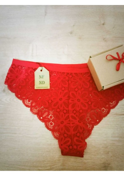 Yılbaşı Dantelli Güpürlü Kırmızı Noel Hediye Paketli Külot 38-40 Iççamaşırı fırsatları