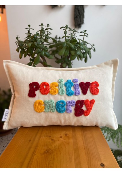 Positive Energy Punch Işlemeli Pamuklu Kumaş Kırlent Kılıfı - Punch Işlemeli Yastık Kılıfı