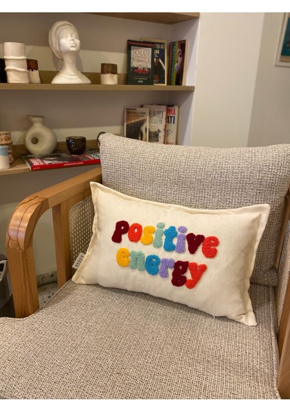 Positive Energy Punch Işlemeli Pamuklu Kumaş Kırlent Kılıfı - Punch Işlemeli Yastık Kılıfı fırsatları