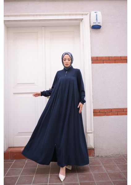 Robadan Pileli Medine Ipeği Ferace-Lacivert fırsatları