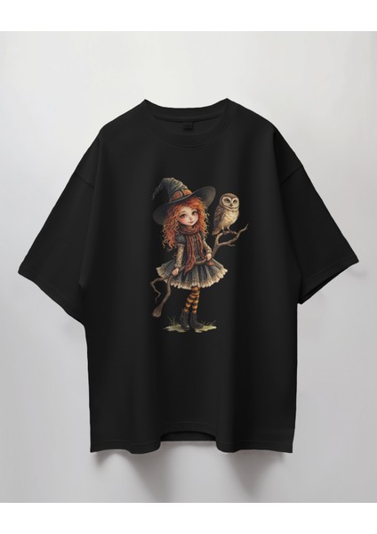 Küçük Cadı & Baykuş Baskılı Oversize Tişört – Masalsı ve Tatlı! 🧙‍♀‍🦉
