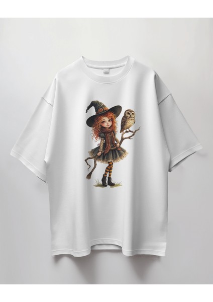 Küçük Cadı & Baykuş Baskılı Oversize Tişört – Masalsı ve Tatlı! 🧙‍♀‍🦉