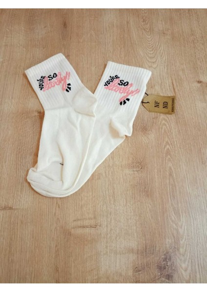 Lovely Desenli Pamuklu Yumuşak Çorap Arakonç Kadın Krem Pembe Soket Çorabı 36-40 fırsatları