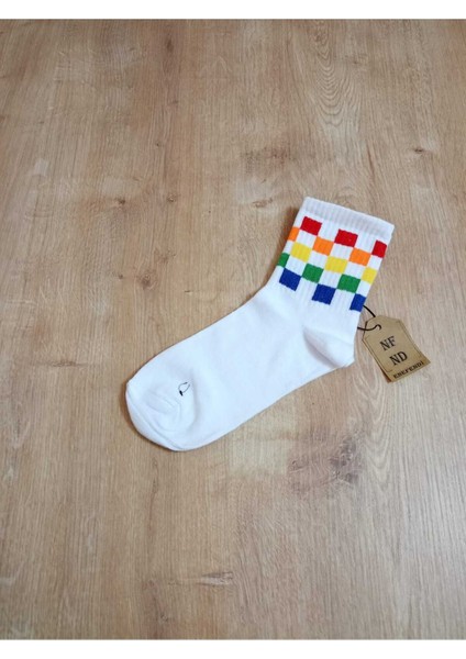 Kareli Desenli Pamuklu Yumuşak Çorap Arakonç Kadın Beyaz Soket Çorabı 36-40 modelleri
