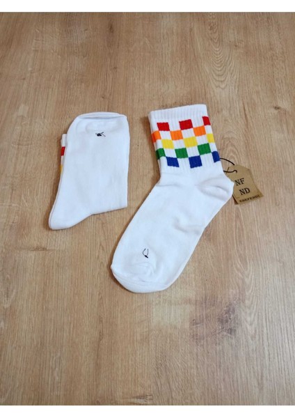 Kareli Desenli Pamuklu Yumuşak Çorap Arakonç Kadın Beyaz Soket Çorabı 36-40 fırsatları