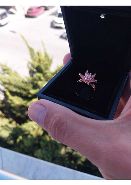 Zirkon Taşlı Paslanmaz Çelik Beyaz Lotus Çiçeği Kolye