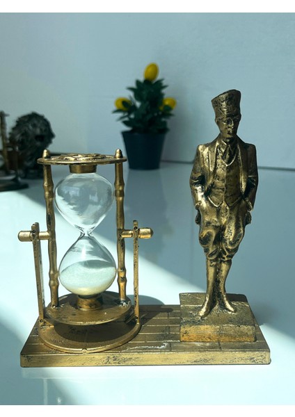 Atatürk ve Dünya Küresi Figürü | Dekoratif Anı ve Masa Üstü Biblo