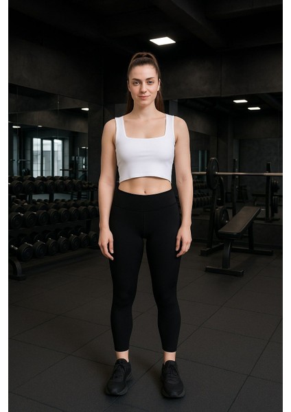 Vücuda Oturan Fit Görünüm – Toparlayıcı Kesim Kadın Siyah Yüksek Bel Günlük ve Spor Tayt