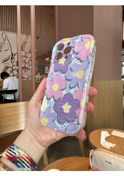 Çiçek Desenli Mor Pembe Renkli Kıvrımlı iPhone 15 Pro Max Telefon Kılıfı
