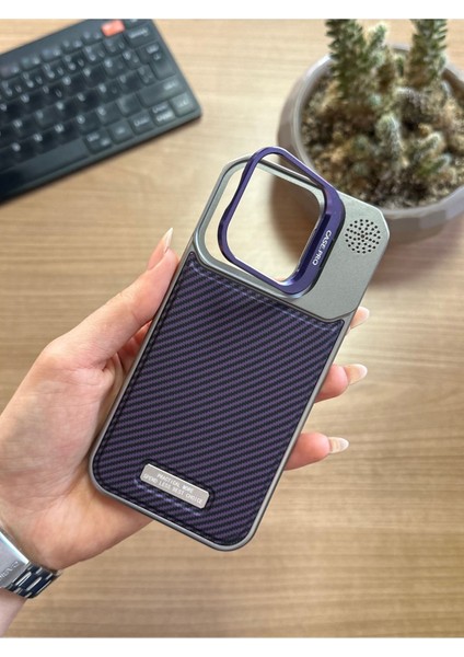 iPhone 15 Pro Standlı Karbon Kılıf SOOCASE624