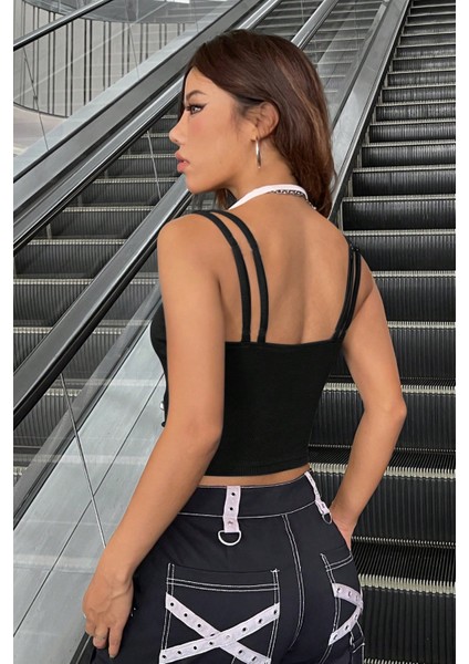 Kadın Beyaz Siyah Çift Renk Çapraz Askılı Crop Top Bluz