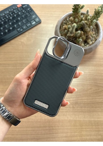 iPhone 11 Standlı Karbon Kılıf SOOCASE624