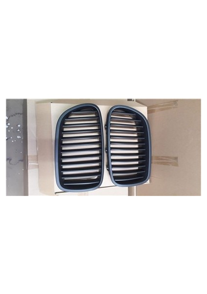 Ön Panjur Böbrek Set Mat Siyah Bmw F10/F11/F18