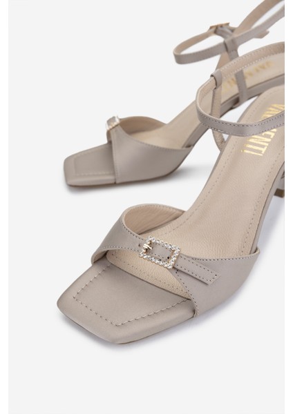 Kadın Vegan Vizon Topuklu Ayakkabı 932 4671 Bn Ayk Y25 Vızon Saten modelleri