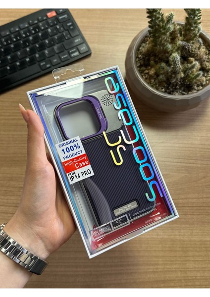 iPhone 14 Pro Standlı Karbon Kılıf SOOCASE624