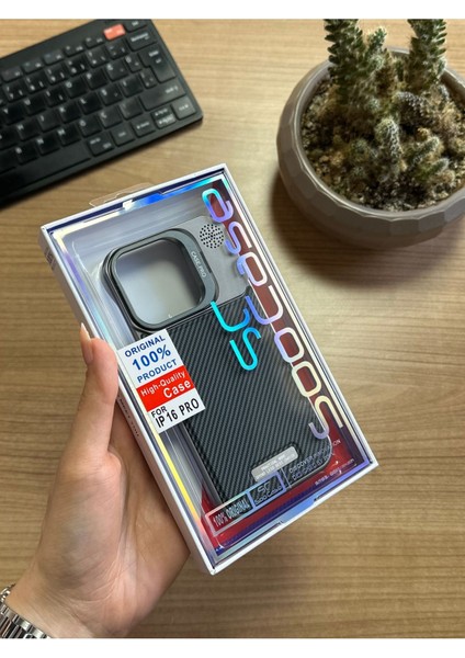 iPhone 16 Pro Standlı Karbon Kılıf SOOCASE624