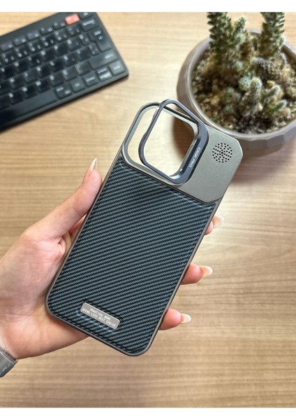 iPhone 16 Pro Max Standlı Karbon Kılıf SOOCASE624