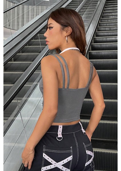 Kadın Antrasit Gri Beyaz Çift Renk Çapraz Askılı Crop Top Bluz