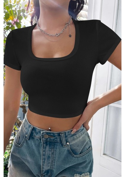 Kadın Siyah Yarım Kol Düz Yaka Crop Top Bluz modelleri