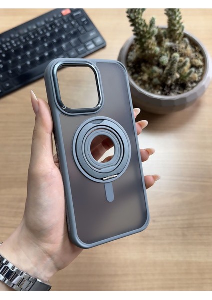 iPhone 15 Pro Max Standlı ve Yüzüklü Magsafe Kılıf SOOCASE721