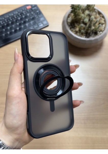 iPhone 16 Pro Standlı ve Yüzüklü Magsafe Kılıf SOOCASE721