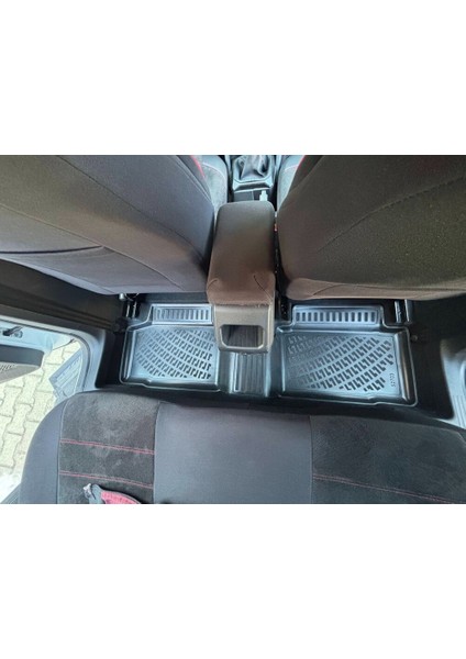 Renault Duster Eco G & E-Tech Full Hybrit 4x2 2024 Sonrası 3D Havuzlu Paspas Siyah indirimleri