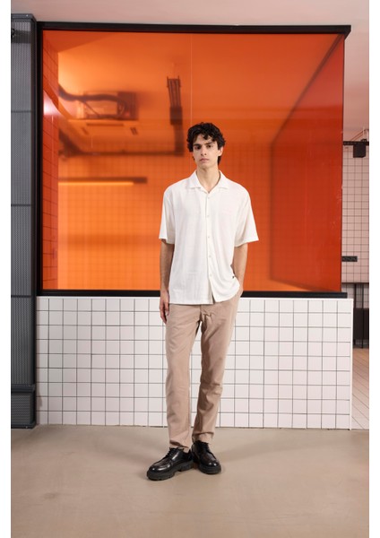 Apaj Yaka Kısa Kollu Erkek Gömlek