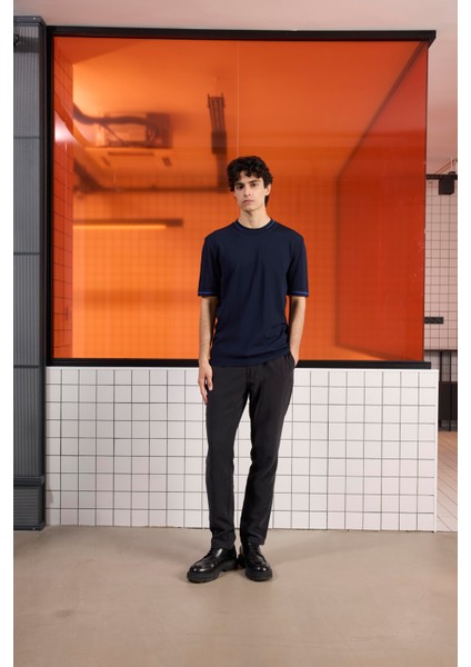 Bisiklet Yaka Çizgi Detaylı Triko Erkek Kazak