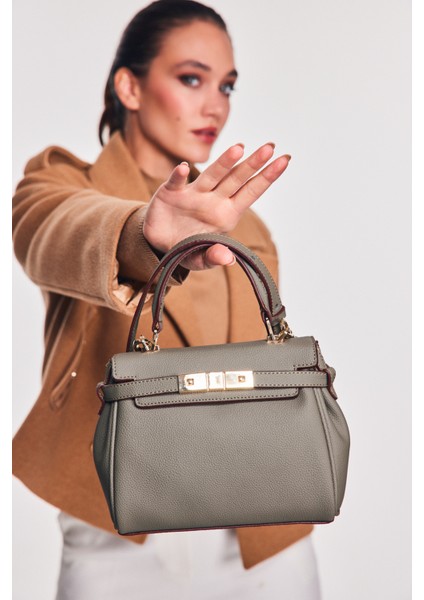 A.hakı Nautıca Kadın Postacı Çantası CN7111T fiyatları