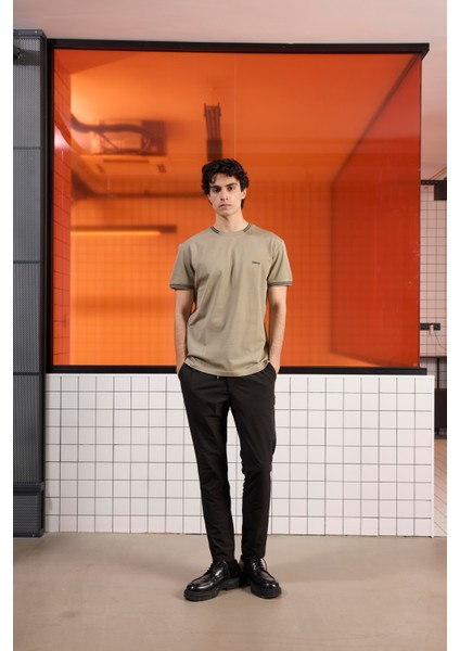 Bisiklet Yaka Çizgi Detaylı Pike T-Shirt fiyatları