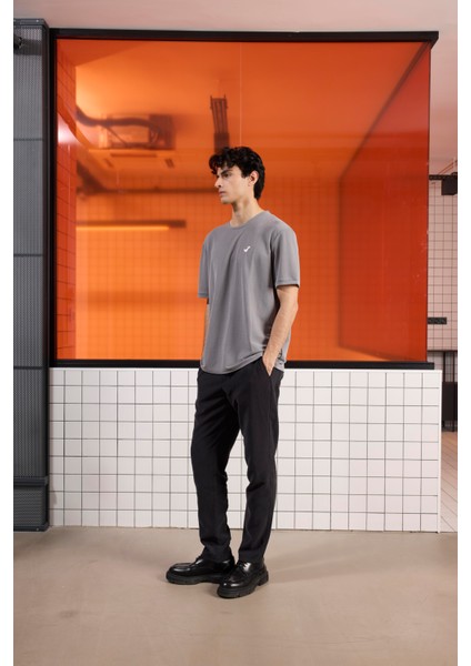 Bisiklet Yaka Logo Detaylı Erkek T-shirt fiyatları