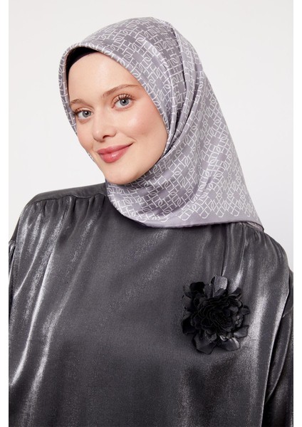 Gümüş Çizgili Sarmal Desen Twill Ipek Eşarp fiyatları