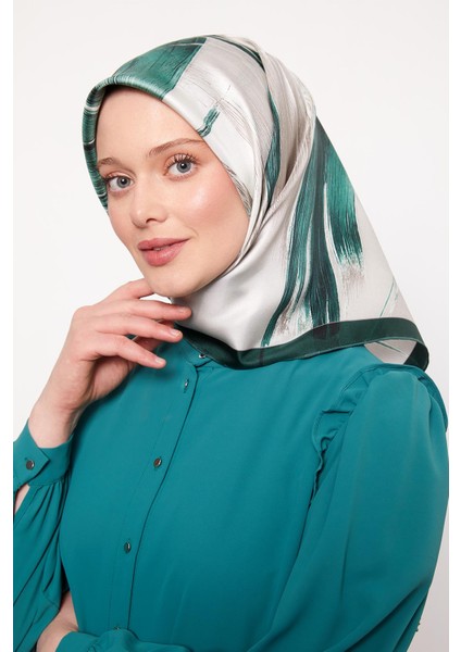 Zümrüt Soyut Kristal Desen Twill Ipek Eşarp fiyatları