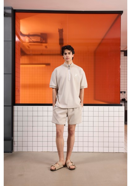 Dik Yaka Pamuklu Regular Fit Erkek T-Shirt fiyatları