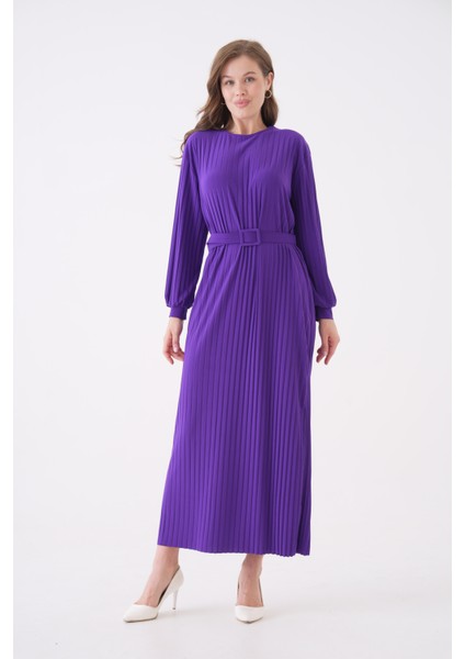 Komple Piliseli ve Kemerli Uzun Elbise