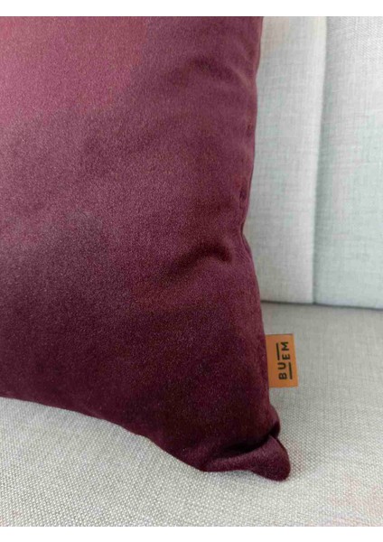 Crımson Embrace 45x45 Kırlent