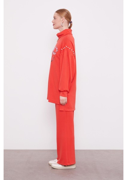 Kırmızı Inci Kol Detaylı Spor Takım modelleri