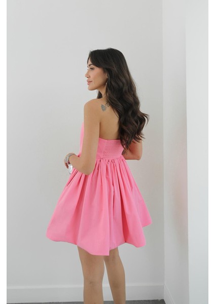 Pembe Kalp Yaka Mini Elbise